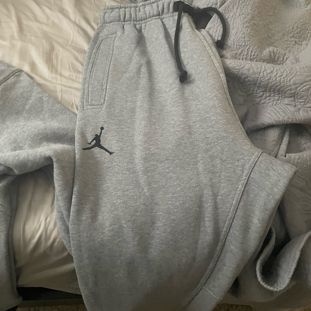 Brand new Jordan Jogger Too and bottoms